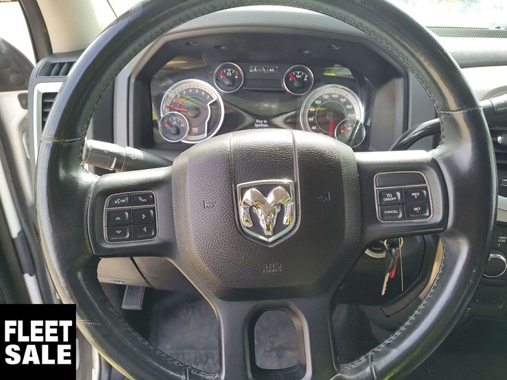2013-dodge-1500-image-19