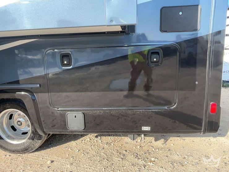2021-mercedes-benz-sprinter-3500-xd-image-44