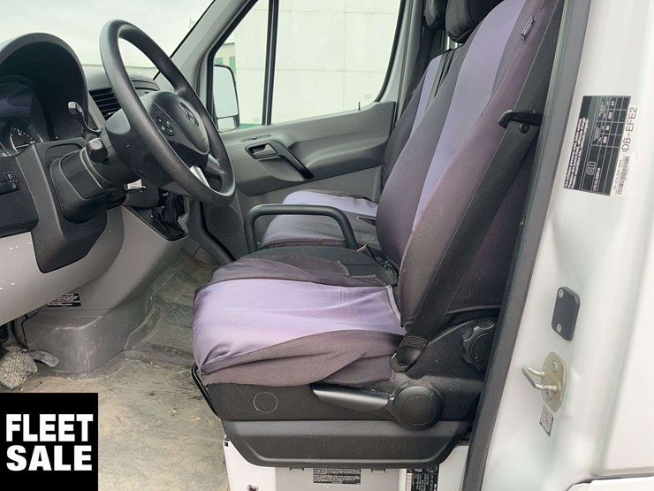 2018-mercedes-benz-sprinter-3500-image-14