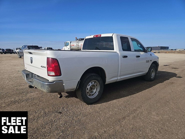 2015-dodge-1500-image-4