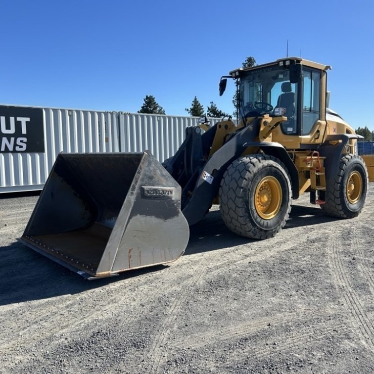 2023 VOLVO L70H