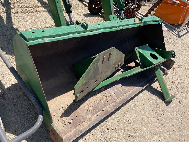 john-deere-148-image-17