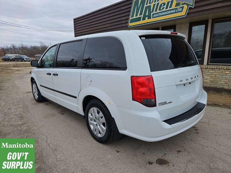 2014-dodge-grand-caravan-image-9