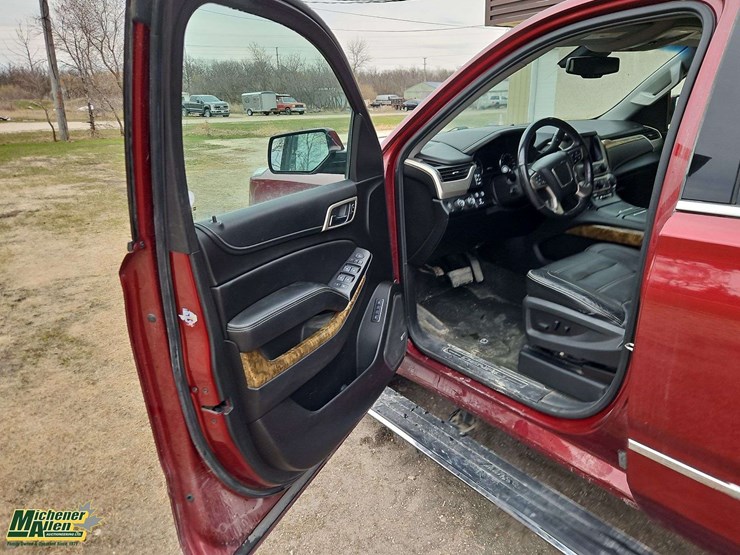 gmc-yukon-xl-image-18