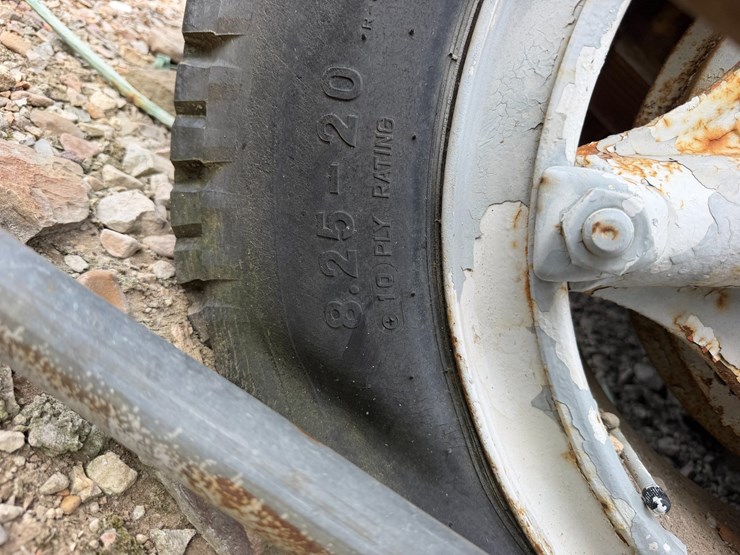 ford-600-image-25