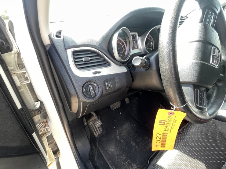 2013-dodge-journey-sxt-image-20