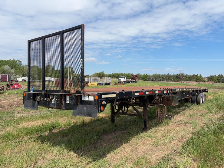 2015-precision-truss-extendable-trailer-image-1