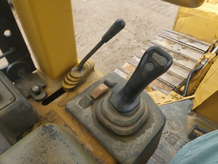 2004-caterpillar-d5g-lgp-image-13