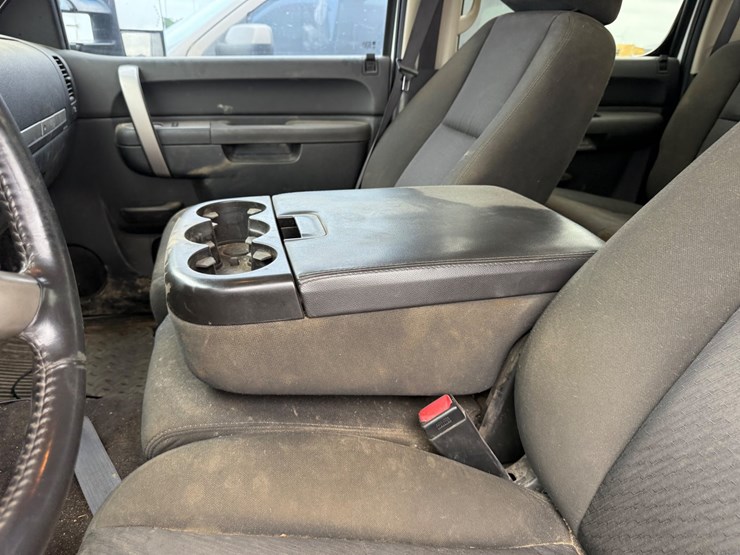 2015-gmc-2500hd-image-66