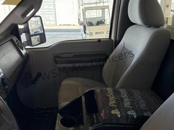 2013-ford-f350-image-22