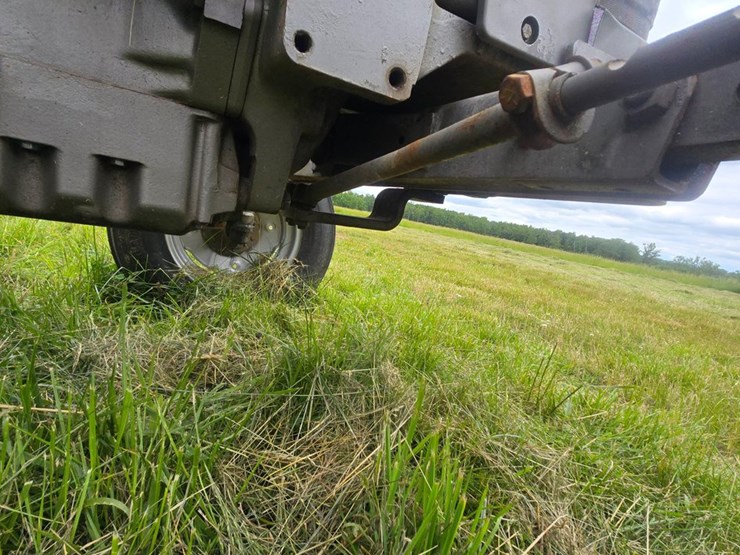 massey-ferguson-175-image-42