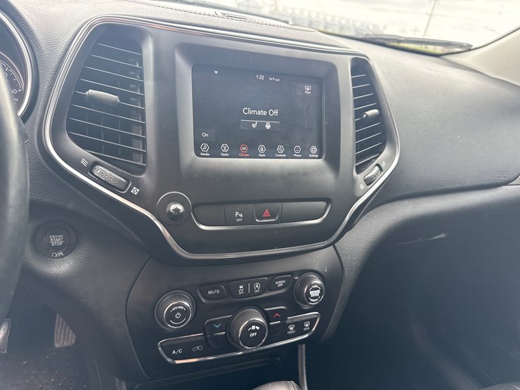 2019-jeep-cherokee-image-23