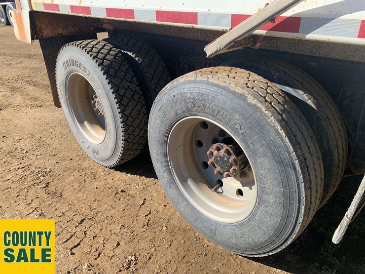 2011-kenworth-t800-image-8