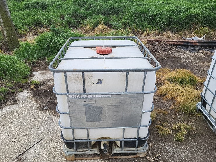 tote-w/valve---tag-#1243-image-1