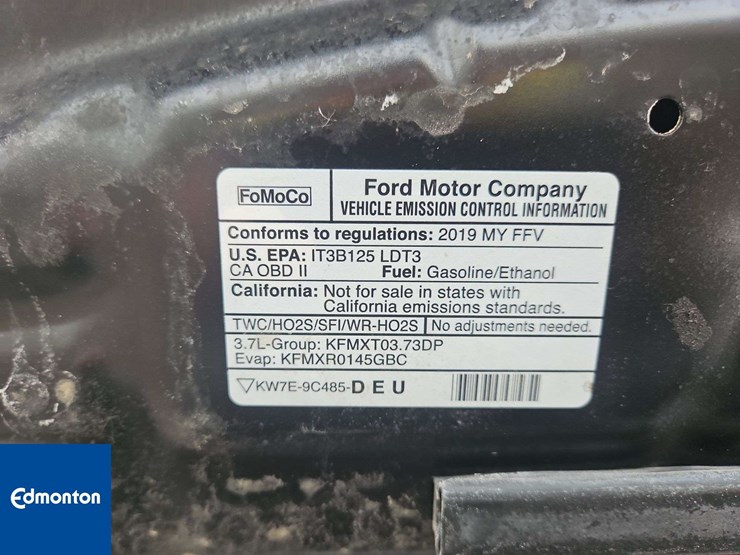 2019-ford-explorer-image-41