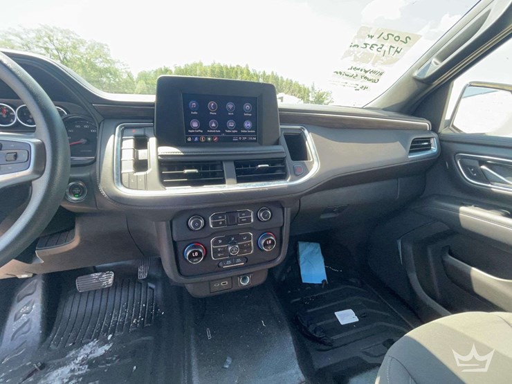 2021-chevrolet-tahoe-image-18
