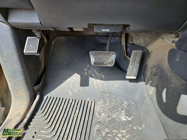 2004-dodge-ram-2500-image-39