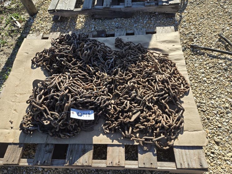 #718-•-18.4-x-38-tractor-chains-image-1
