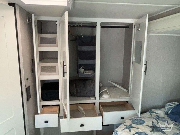 2021-mercedes-benz-sprinter-3500-xd-image-32