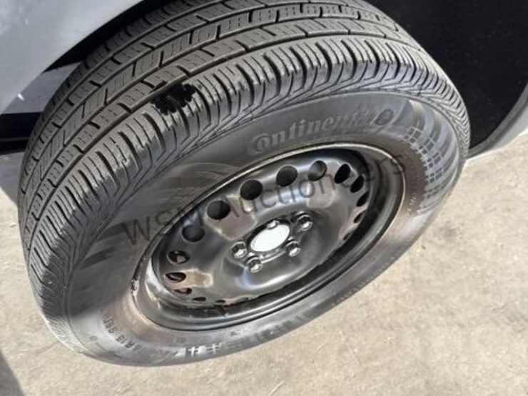 2011-ford-transit-connect-image-10