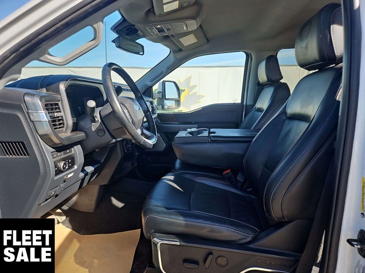 2023-ford-f250-image-24