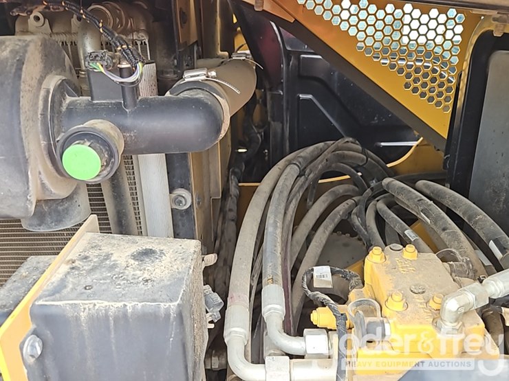 2020-caterpillar-308-image-39
