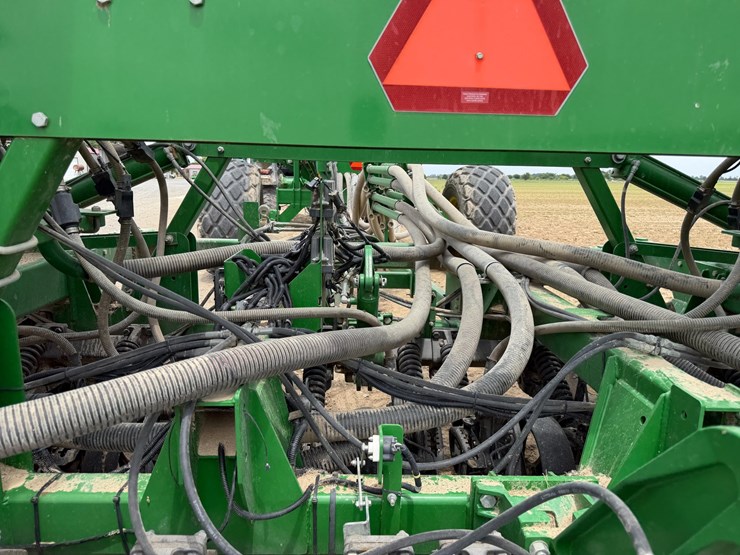 john-deere-1890-image-37