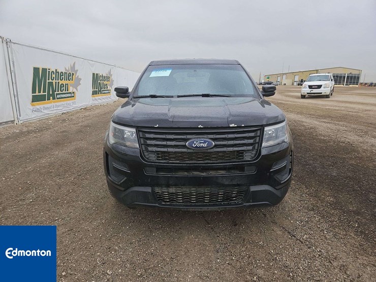 2018-ford-explorer-image-10