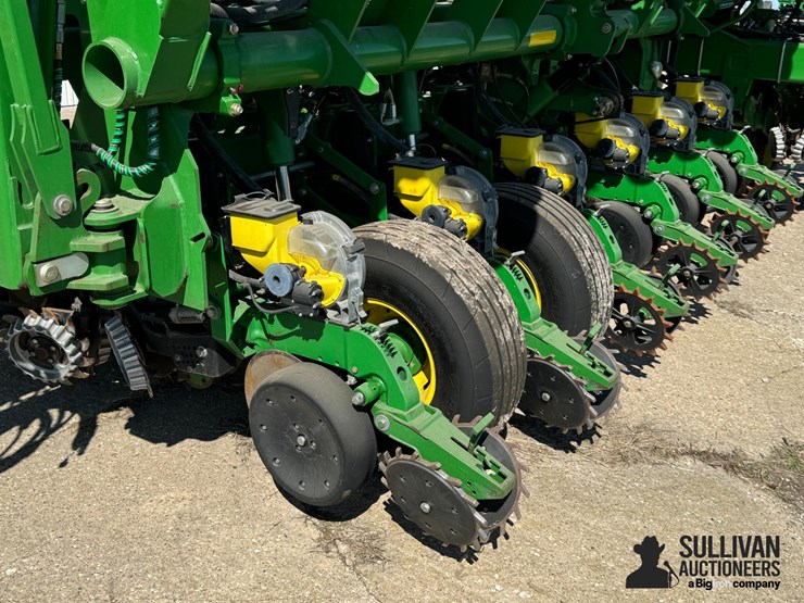 2013-john-deere-1790-ccs-image-12