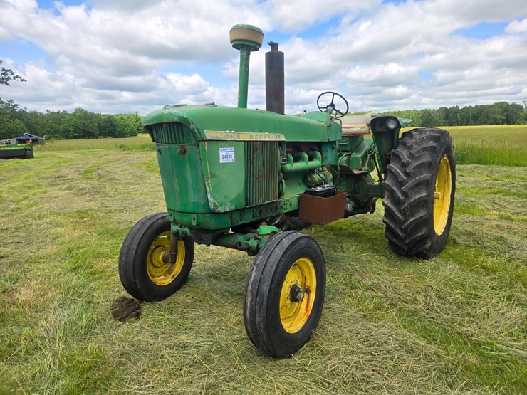 john-deere-4020-image-2