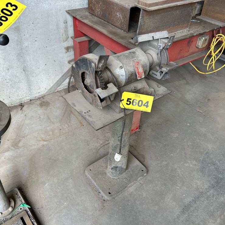 #5604 • Wissota Bench Grinder W/ Stand