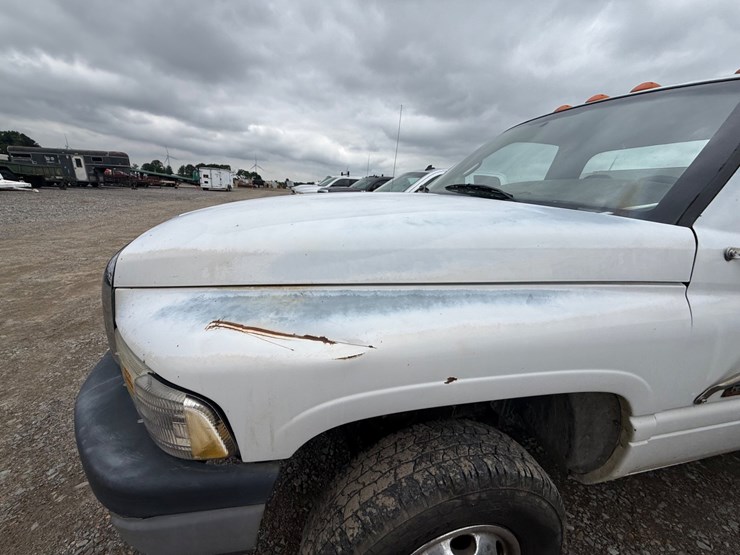 2001-dodge-ram-3500-image-21