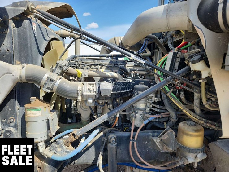 2015-western-star-4900-image-22
