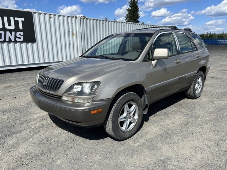 2000-lexus-rx300-image-1