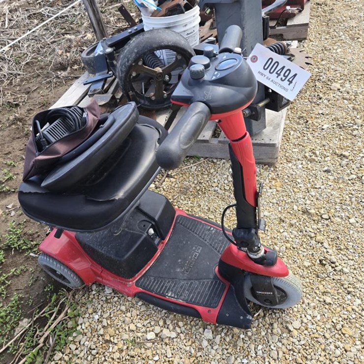 #494 • GO GO ULTRA ELECTRIC 3 WHEEL SCOOTER