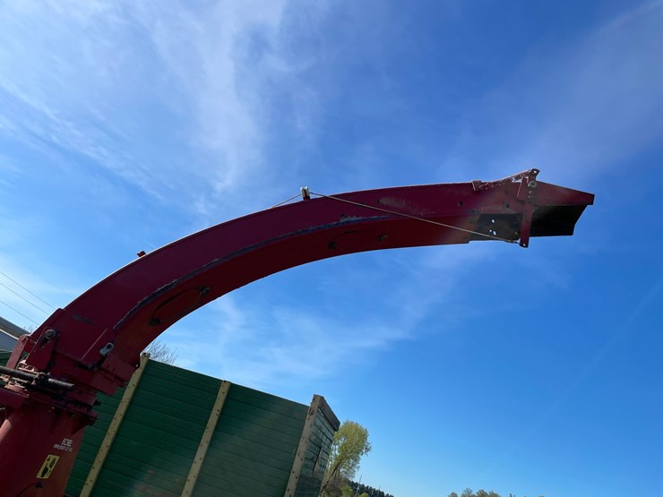 new-holland-790-image-5