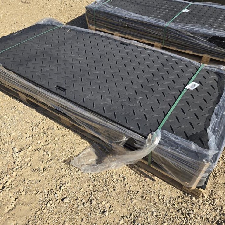 #648 • (15) NEW SDLANCH RUBBER GROUND PROTECTION MATS