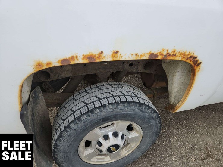 2012-chevrolet-silverado-2500hd-image-47