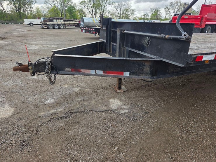 1999-18'x102"-flatbed-trailer-image-22