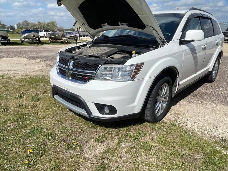 2013-dodge-journey-sxt-image-29