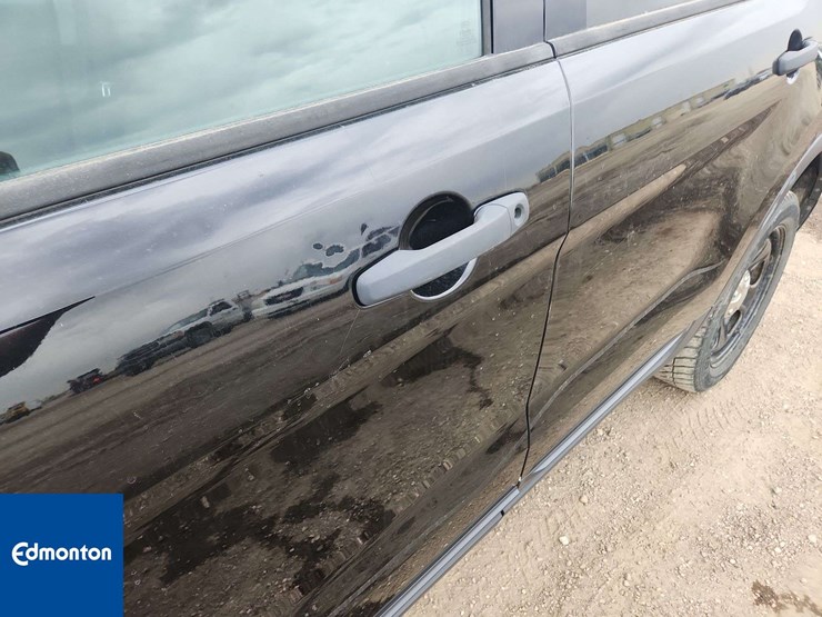 2015-ford-explorer-image-33