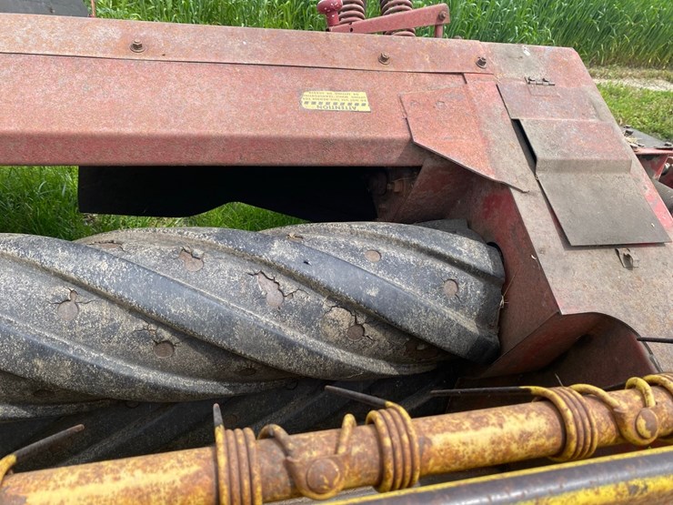 new-holland-488-image-12
