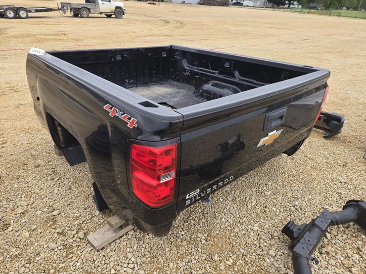 2015-chevrolet-2500-image-5