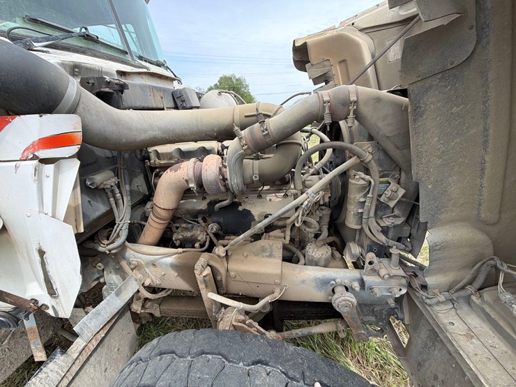 mack-cement-truck-image-25