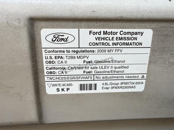 2009-ford-cargo-image-17