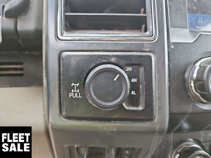 2022-ford-f350-image-28