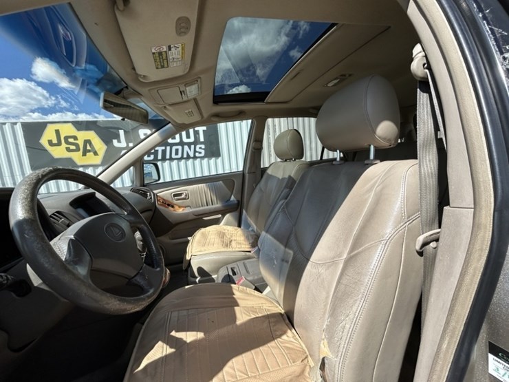 2000-lexus-rx300-image-22