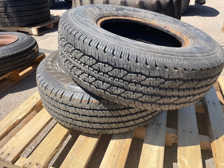 #8788-•-(2)-tires-image-1