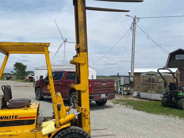 white-lp-gas-forklift.-image-39