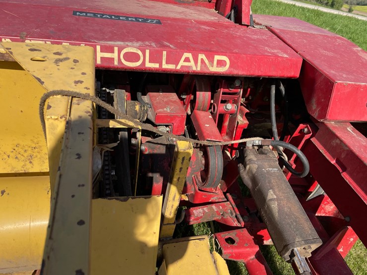 new-holland-790-image-14